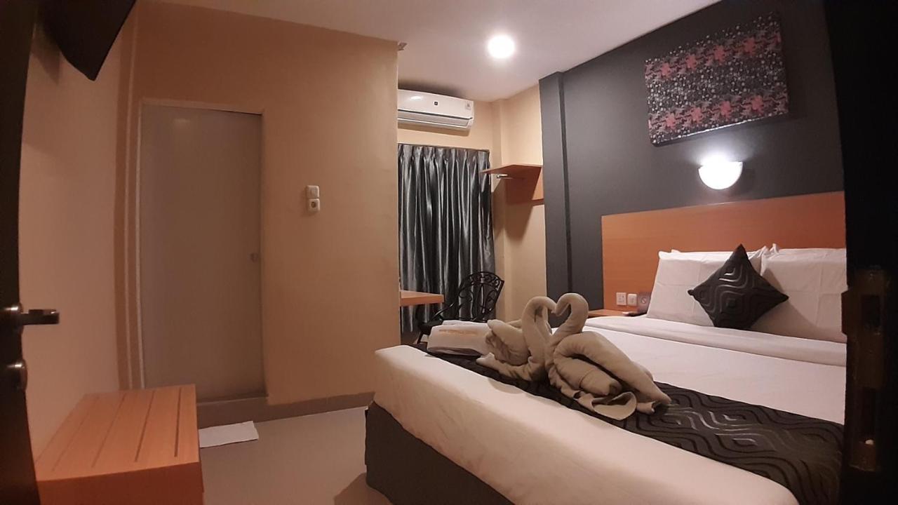 New Gentala Hotel Medan Exteriér fotografie