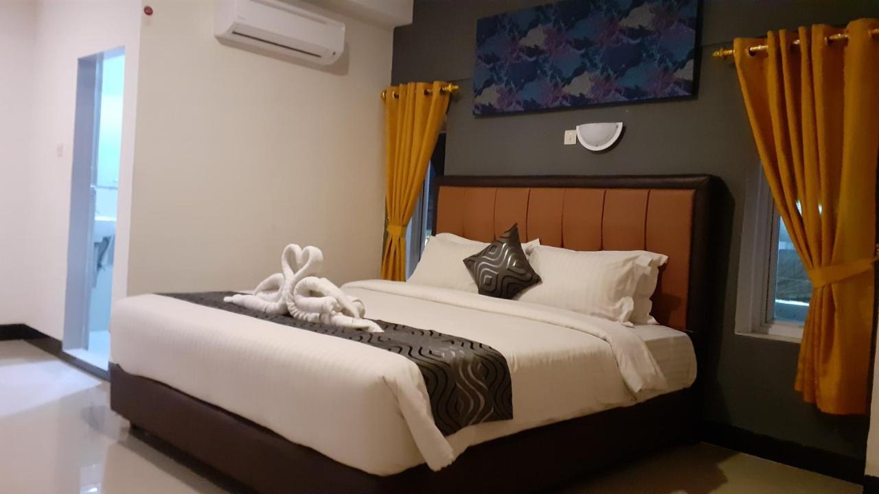 New Gentala Hotel Medan Exteriér fotografie